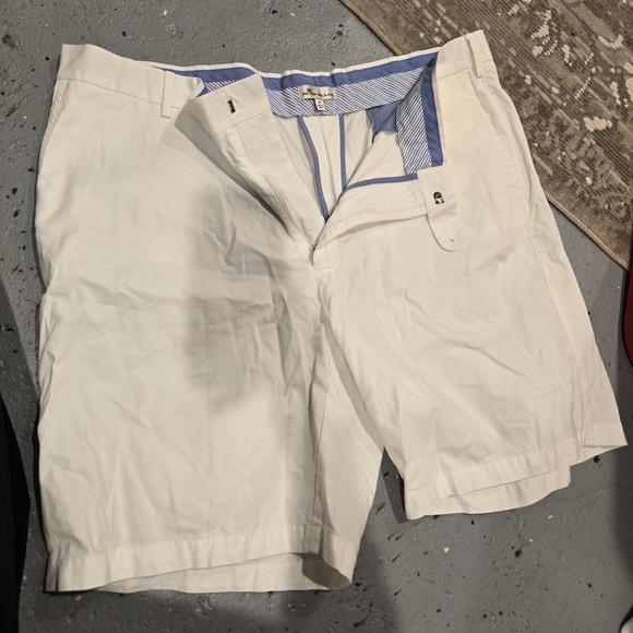 Peter Millar Men's White Shorts - Picture 5 of 5